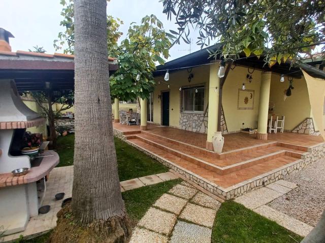 Villa Indipendente in vendita a Nuova Latina, Latina