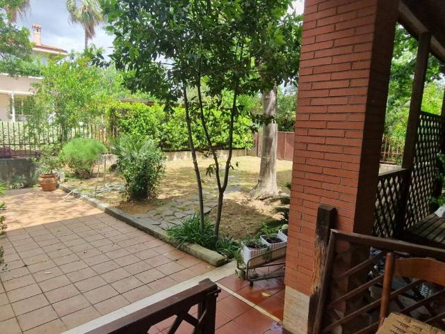 Villa Indipendente in vendita a Nuova Latina, Latina