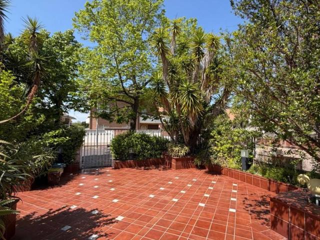 Villa Indipendente in vendita a Europa, Latina