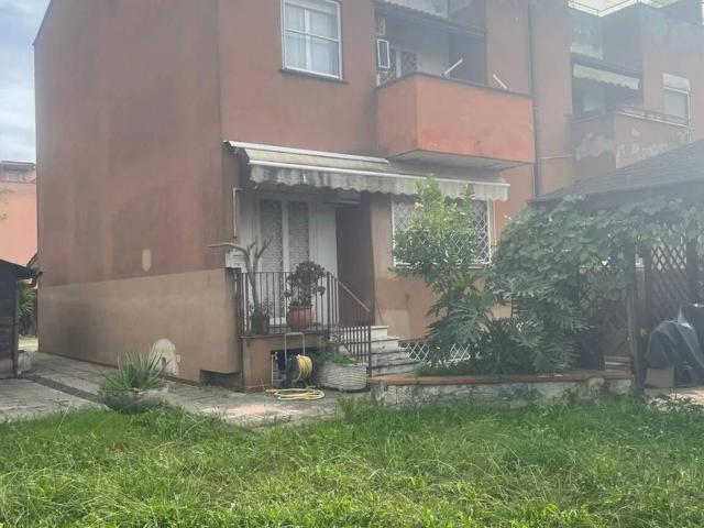 Villa Indipendente in vendita a Europa, Latina