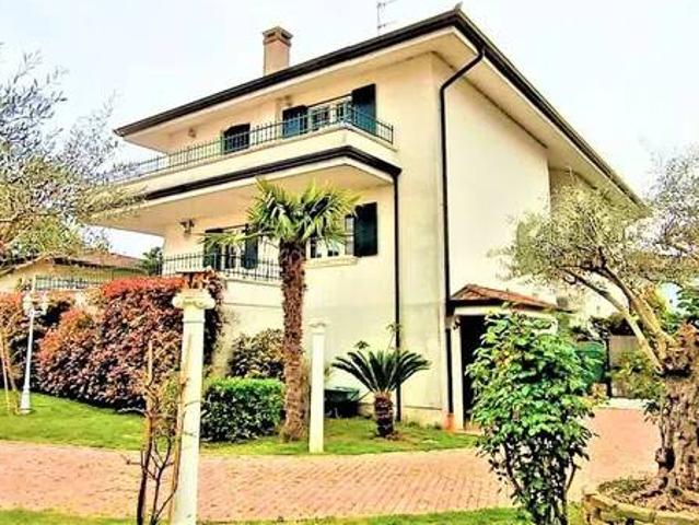 Villa Indipendente in vendita a Bevazzana/ Bevaçane, Latisana / Tisane