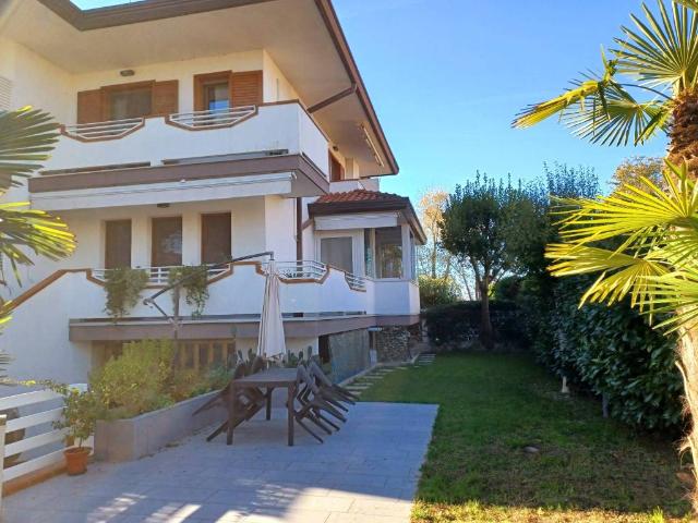 Villa Indipendente in vendita a Bevazzana, Latisana