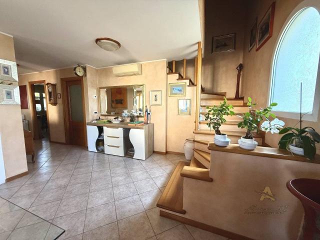 Villa Indipendente in vendita a Bevazzana, Latisana