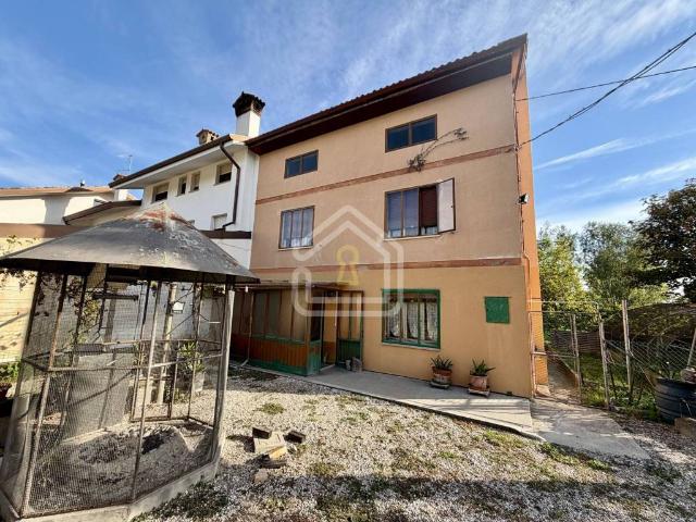 Villa Indipendente in vendita a Latisana / Tisane, Udine / Udin / Videm