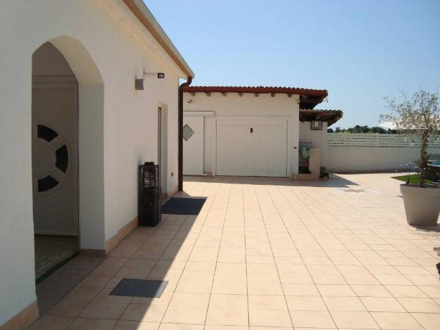 Villa Indipendente in vendita a Latisana, Friuli-Venezia Giulia