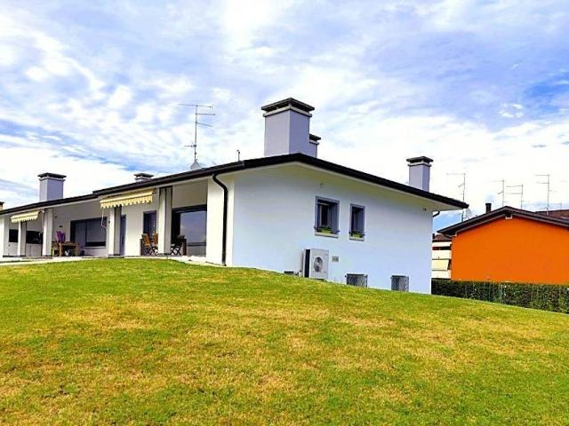 Villa Indipendente in vendita a Latisanotta, Latisana