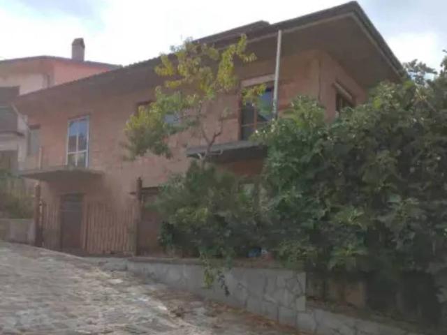 Villa Indipendente in vendita a Latronico, Basilicata
