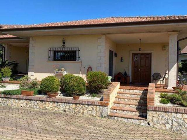 Villa Indipendente in vendita a Cozzo Carbonaro, Lattarico