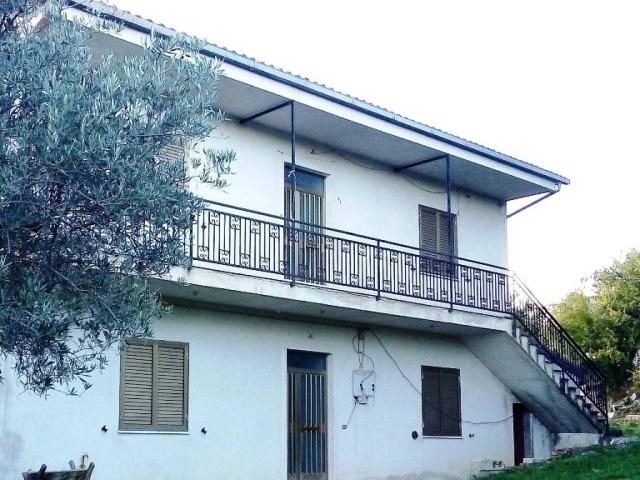 Villa Indipendente in vendita a Calabria, Cosenza