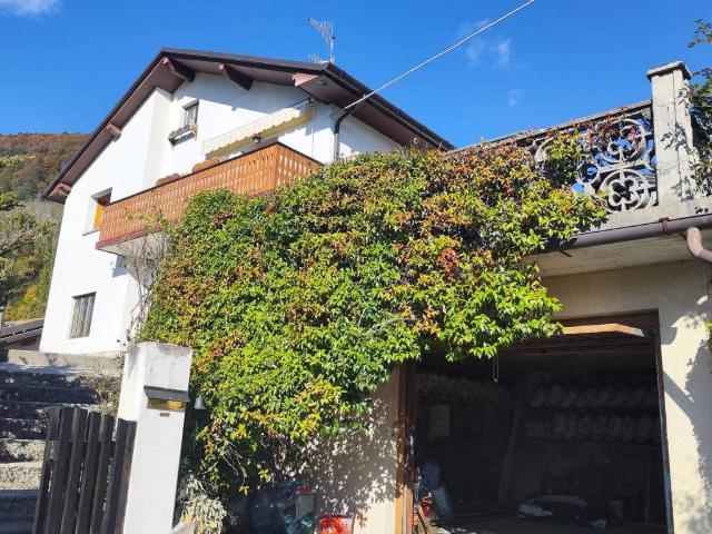 Villa Indipendente in vendita a Lauco, Friuli-Venezia Giulia