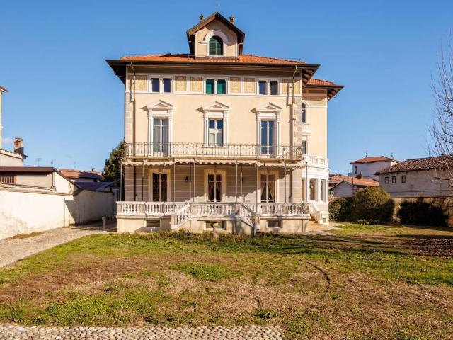 Villa Indipendente in vendita a Piemonte, Torino