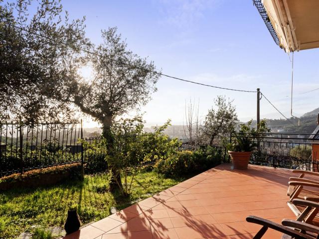 Villa Indipendente in vendita a Lavagna, Liguria