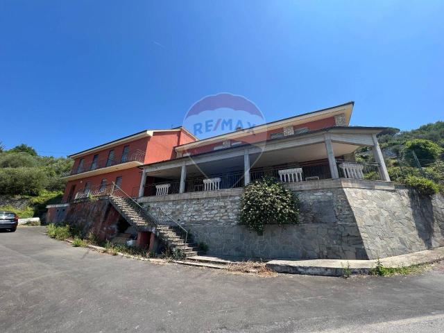 Villa Indipendente in vendita a Santa Giulia, Lavagna