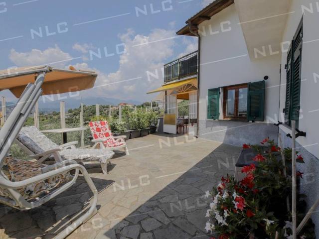 Villa Indipendente in vendita a Lavagna, Liguria