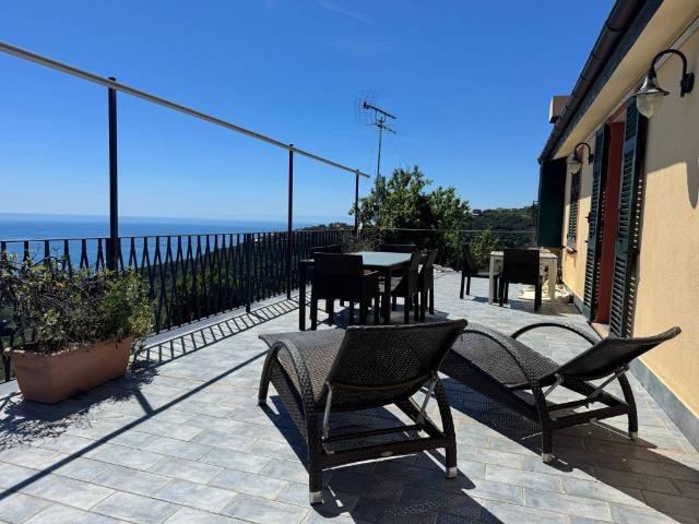 Villa Indipendente in vendita a Lavagna, Liguria