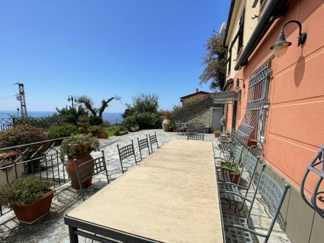 Villa Indipendente in vendita a Lavagna, Liguria