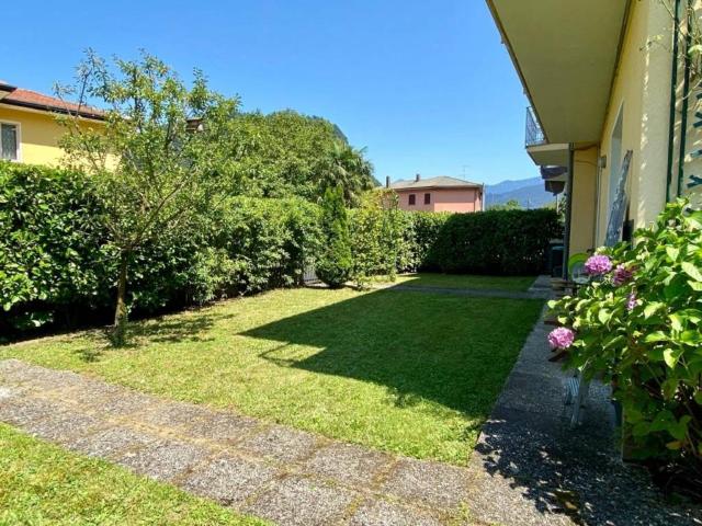 Villa Indipendente in vendita a Comunità Montana del Piambello, Lavena Ponte Tresa