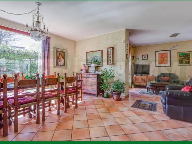 Villa Indipendente in vendita a Comunità Montana Valli del Verbano, Capodisotto