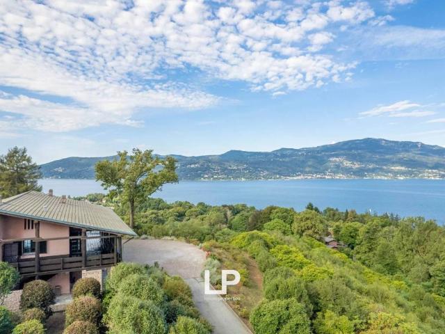 Villa Indipendente in vendita a Comunità Montana Valli del Verbano, Cerro