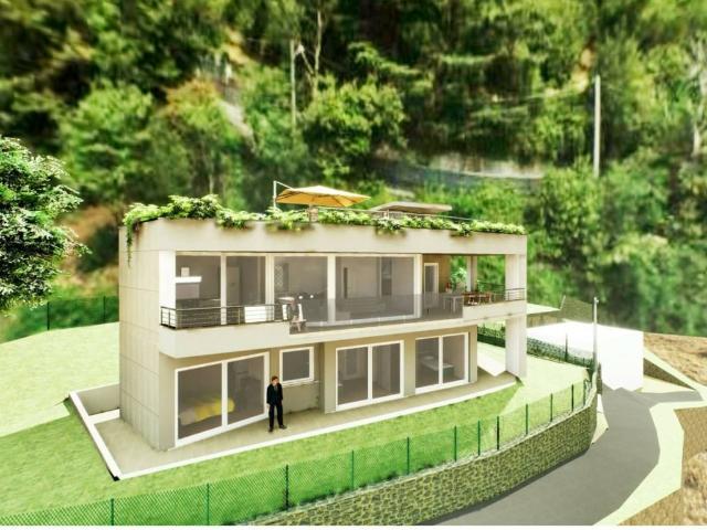 Villa Indipendente in vendita a Comunità Montana Valli del Verbano, Laveno Mombello