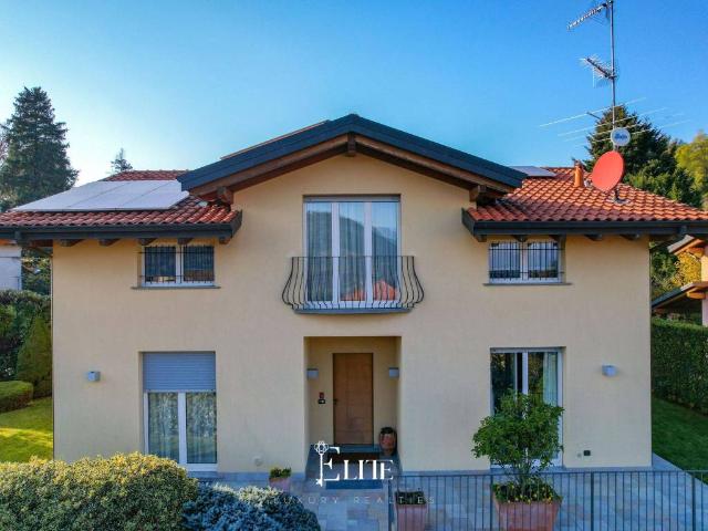 Villa Indipendente in vendita a Comunità Montana Valli del Verbano, Lombardia