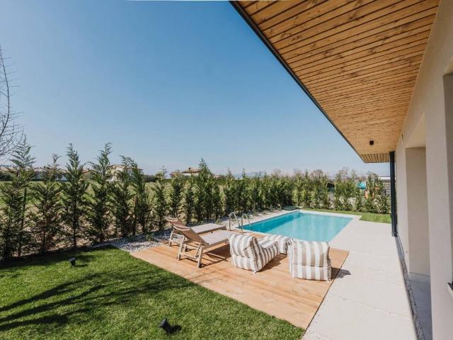 Villa Indipendente in vendita a Lazise, Veneto