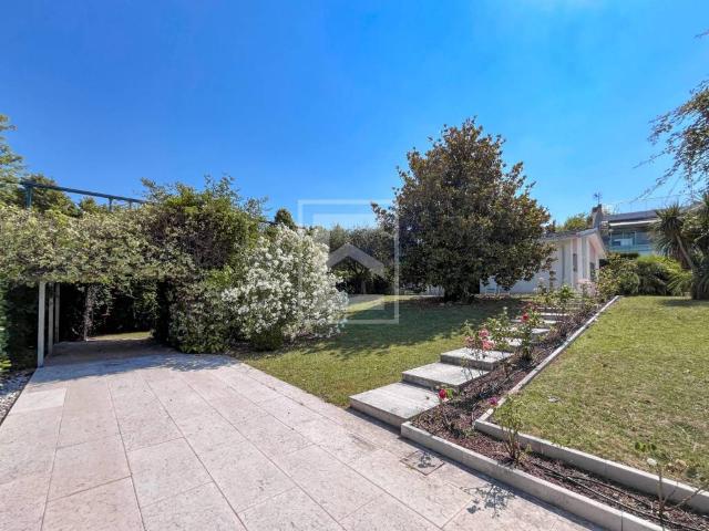 Villa Indipendente in vendita a Lazise, Veneto