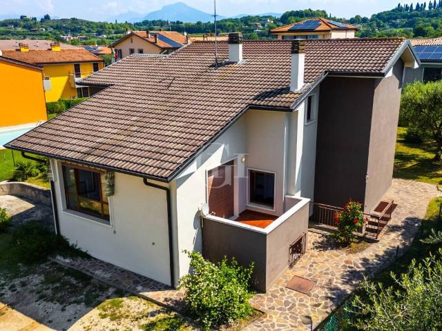 Villa Indipendente in vendita a Lazise, Veneto