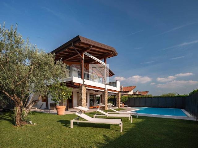 Villa Indipendente in vendita a Lazise, Veneto