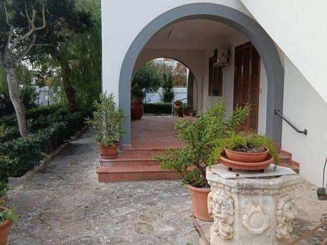 Villa Indipendente in vendita a San Cataldo, Puglia