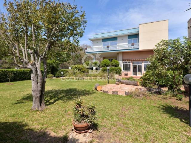 Villa Indipendente in vendita a San Cataldo, Puglia
