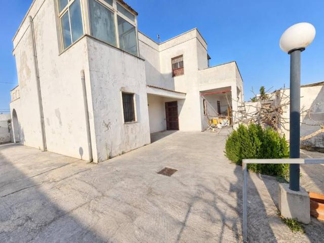 Villa Indipendente in vendita a Puglia, Lecce