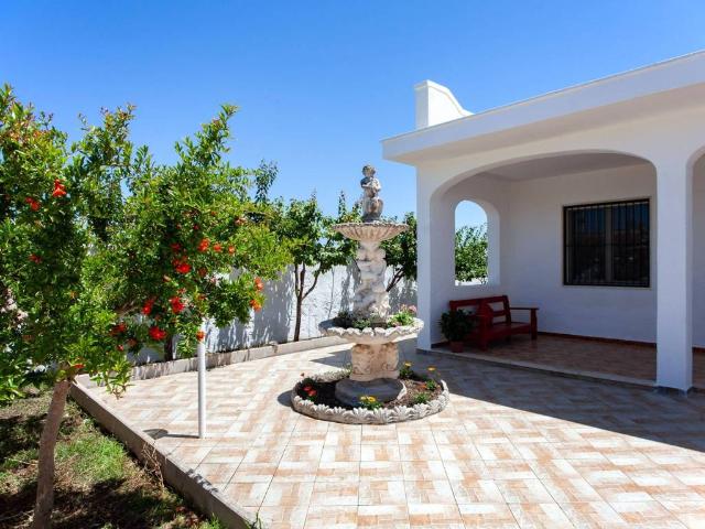 Villa Indipendente in vendita a Puglia, Lecce