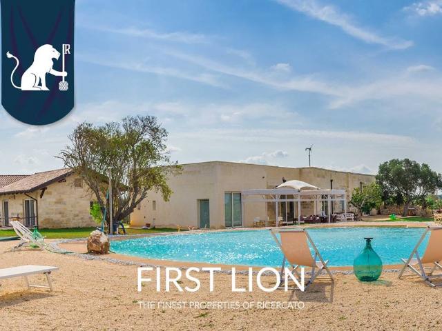 Villa Indipendente in vendita a Puglia, Lecce