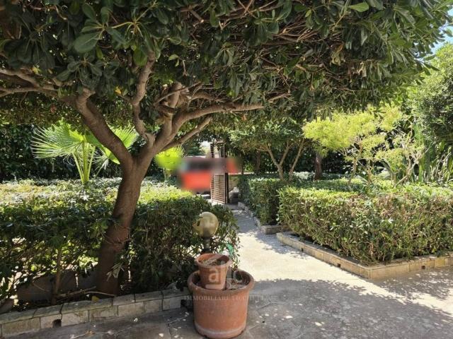Villa Indipendente in vendita a Puglia, Lecce