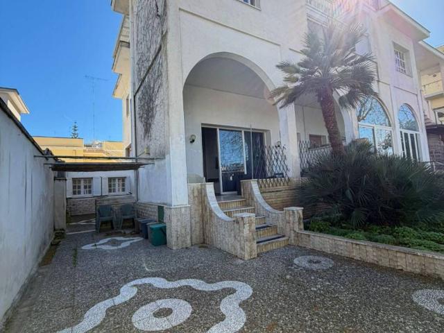 Villa Indipendente in vendita a Puglia, Lecce