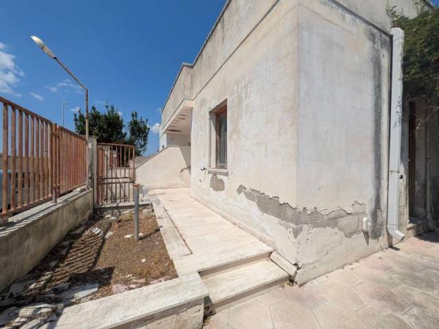 Villa Indipendente in vendita a Torre Chianca, Lecce