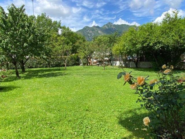 Villa Indipendente in vendita a Chiuso, Lecco
