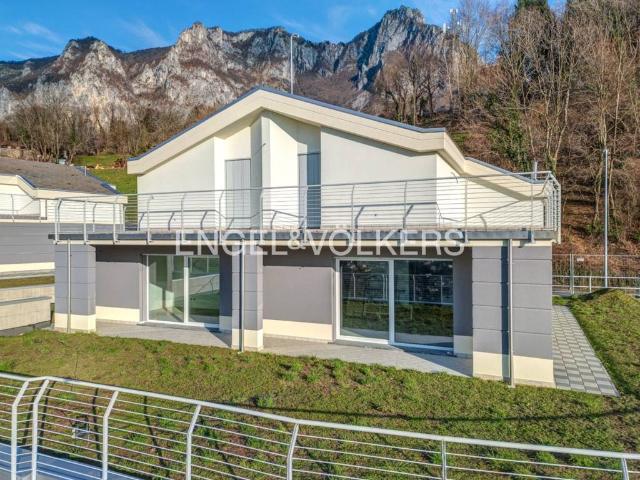 Villa Indipendente in vendita a Acquate, Lecco