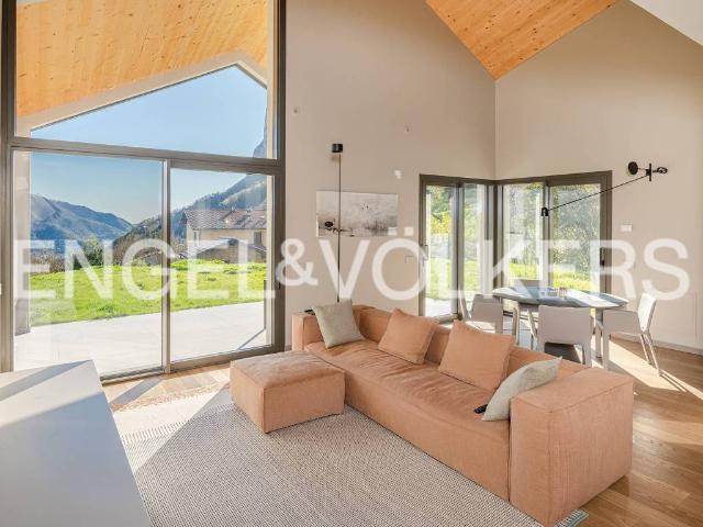 Villa Indipendente in vendita a Laorca, Lecco