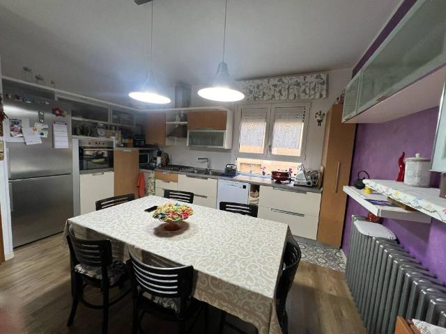 Villa Indipendente in vendita a Pescarenico, Lecco