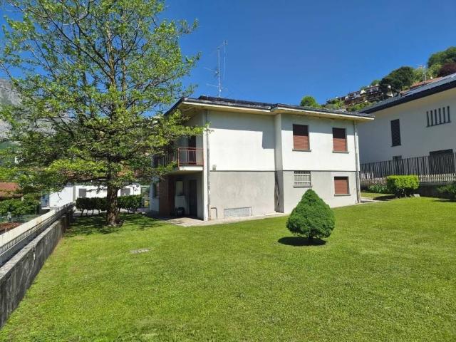 Villa Indipendente in vendita a Germanedo, Lecco