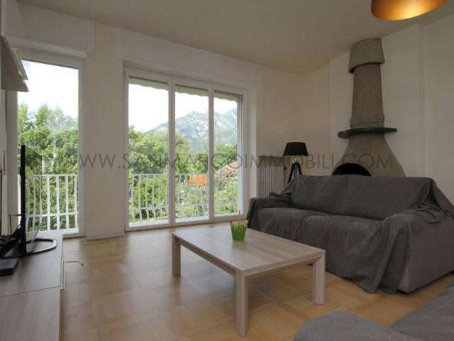 Villa Indipendente in vendita a Chiuso, Lecco