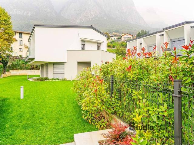 Villa Indipendente in vendita a San Giovanni, Lecco