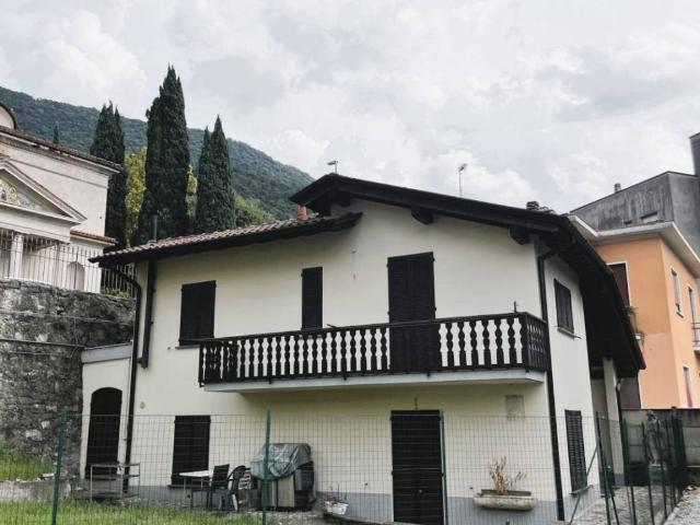 Villa Indipendente in vendita a Barco, Lecco