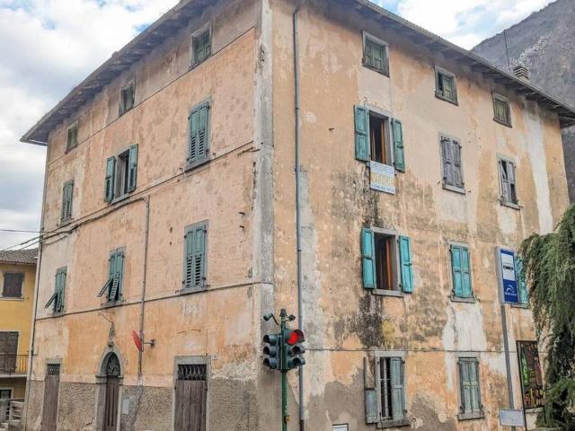 Villa Indipendente in vendita a Comunità Alto Garda e Ledro, Molina Di Ledro
