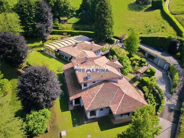 Villa Indipendente in vendita a Cazzano Sant'andrea, Lombardia