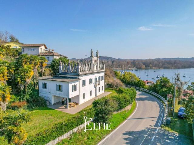 Villa Indipendente in vendita a Unione dei comuni del Medio Verbano, Leggiuno