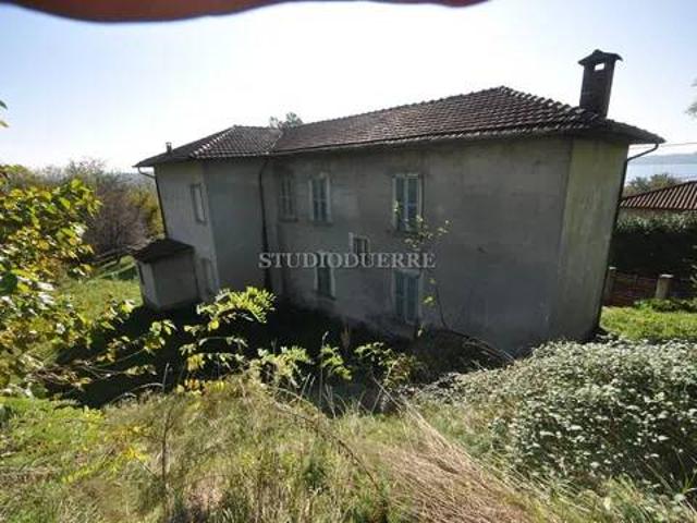 Villa Indipendente in vendita a Unione dei comuni del Medio Verbano, Leggiuno