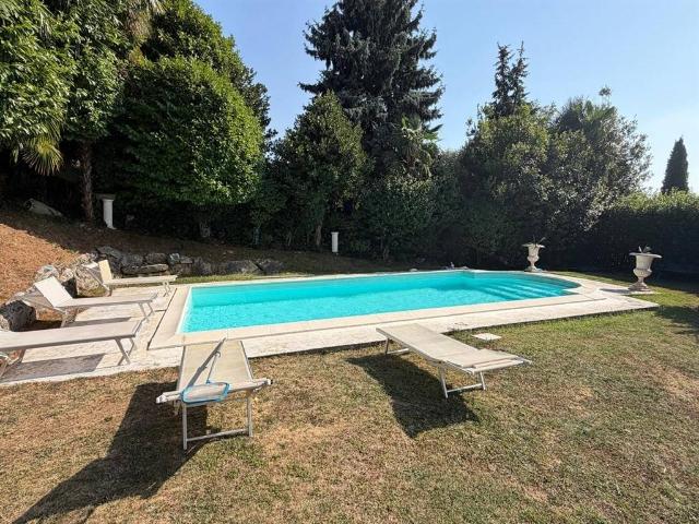 Villa Indipendente in vendita a Arolo, Leggiuno